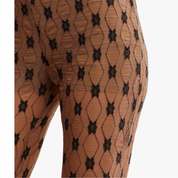 Brand new without tag Free People Margo lace overlay flare pants size XS. - Picture 4 of 8